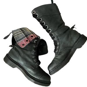 DR MARTENS Triumph Fold Over Boots Plaid Lined 12107 W's 8 US L RARE EU 39